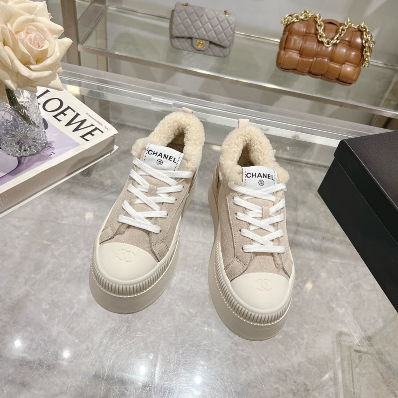 Ch**el sport shoes